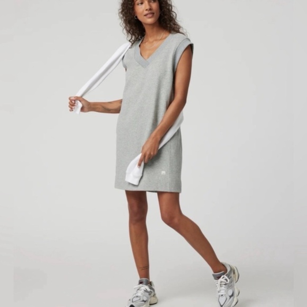 Vuori Gray Sleeveless Dress